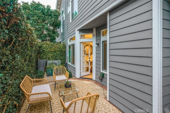 2501 E 16th Street C, Newport Beach, California 92663