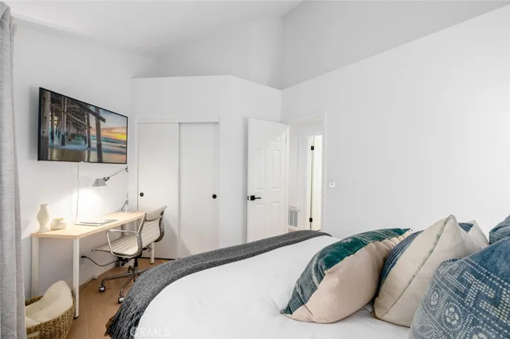 2501 E 16th Street C, Newport Beach, California 92663