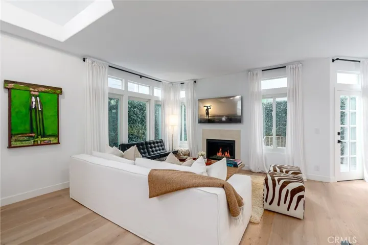 2501 E 16th Street C, Newport Beach, California 92663