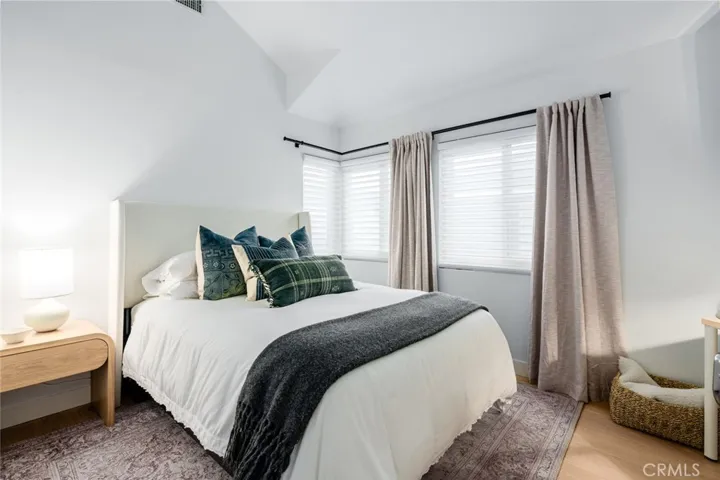 2501 E 16th Street C, Newport Beach, California 92663
