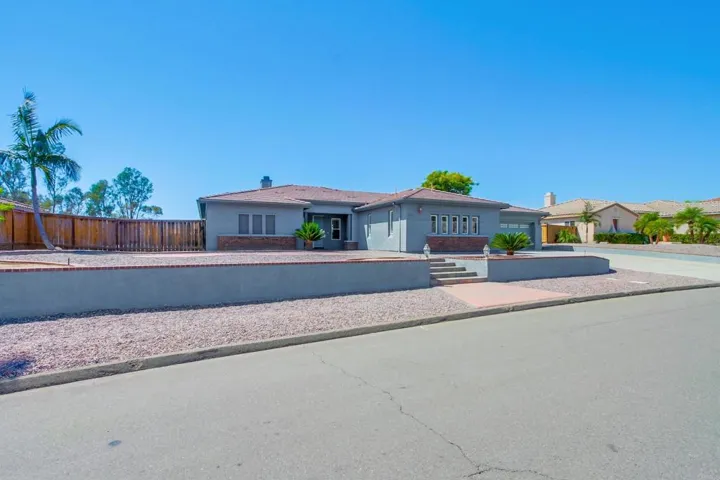 2351 Clearcrest Lane, Fallbrook, California 92028