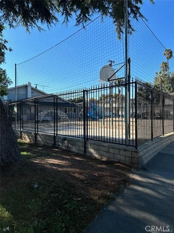 1305 Cameo Lane, Fullerton, California 92831 home-pic-11