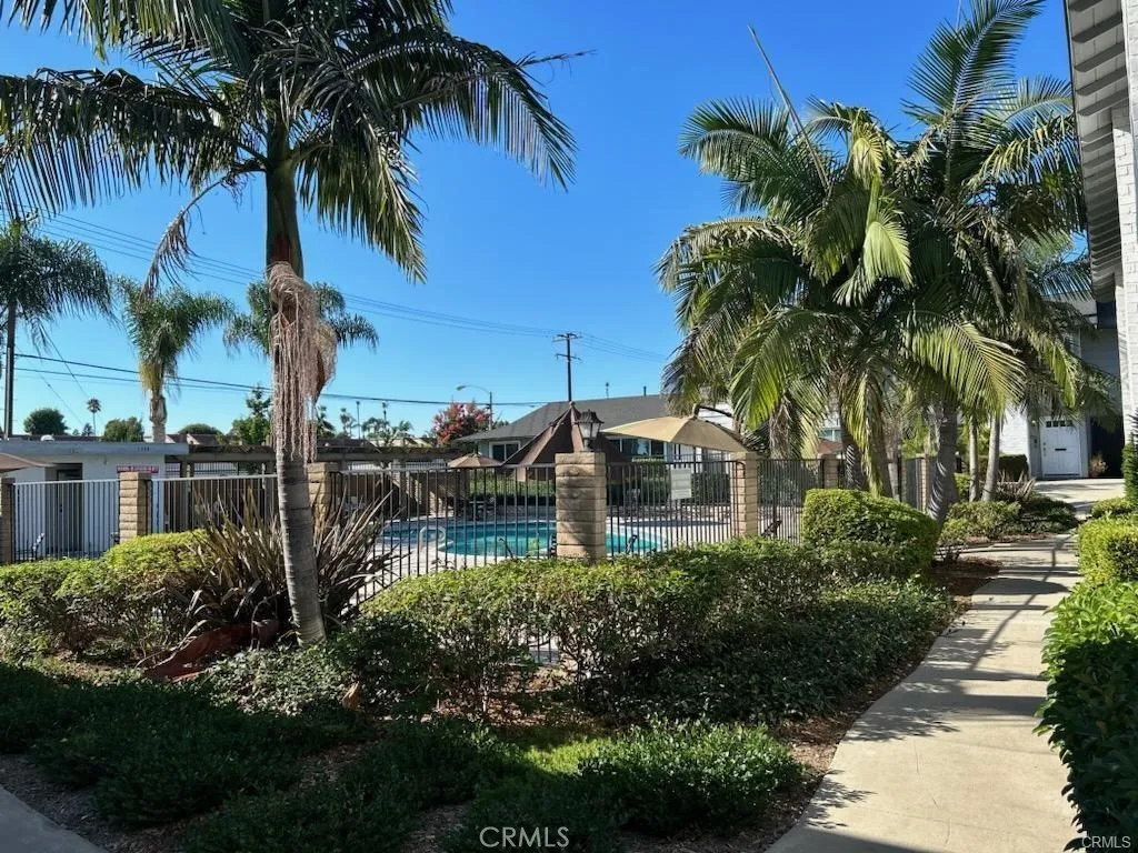 1305 Cameo Lane, Fullerton, California 92831, 3 Bedrooms Bedrooms, ,3 BathroomsBathrooms,Residential,For Sale,Cameo,SW24182961