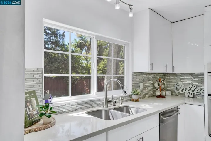 3722 Hawaii Ct, Pleasanton, California 94588