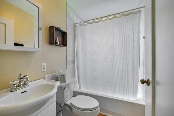 266 Brighton Road, Pacifica, California 94044
