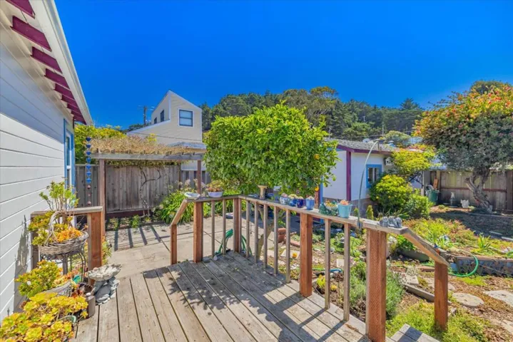 266 Brighton Road, Pacifica, California 94044