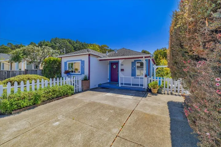 266 Brighton Road, Pacifica, California 94044