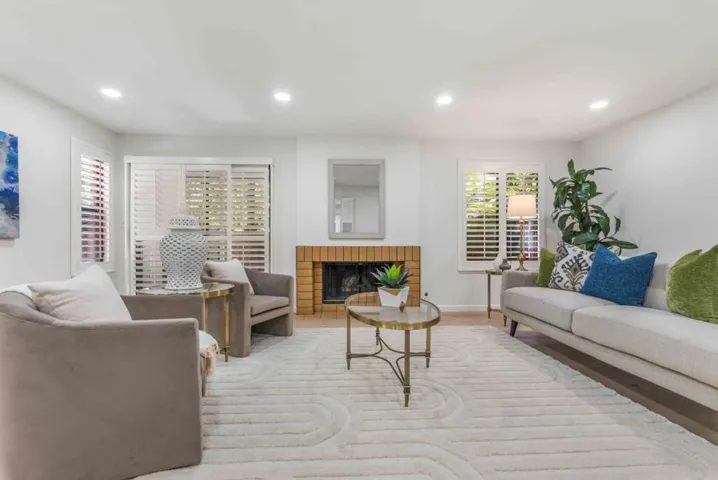 4166 Thain Way, Palo Alto, California 94306