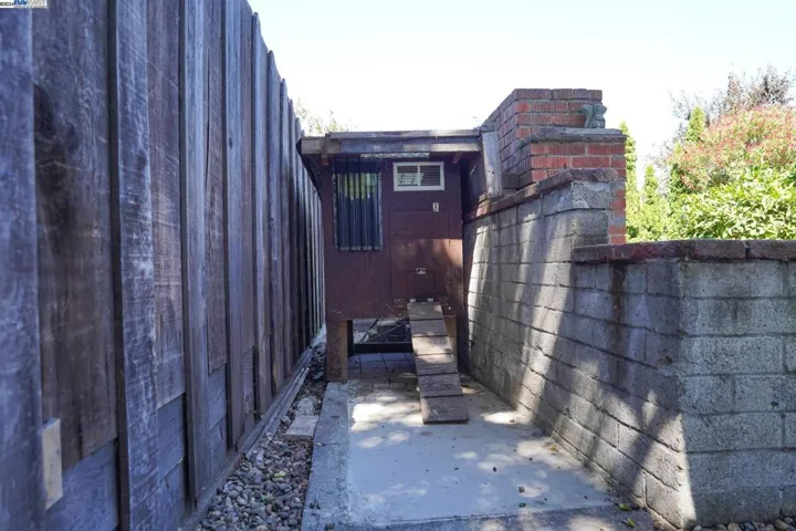 21659 Dolores St, Castro Valley, California 94546