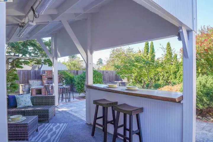 21659 Dolores St, Castro Valley, California 94546