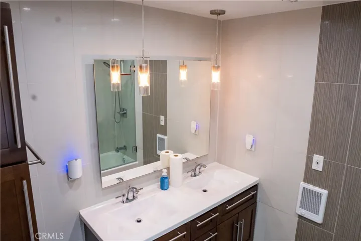 Bathroom #2, downstairs in Bedroom 3