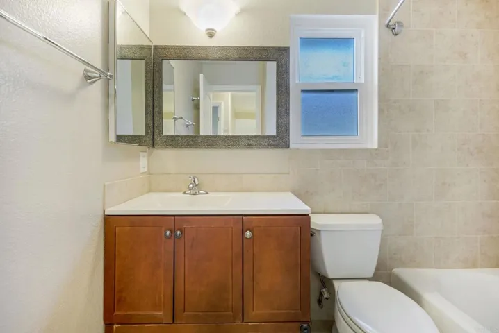 5423 Gooseberry Way, Oceanside, California 92057