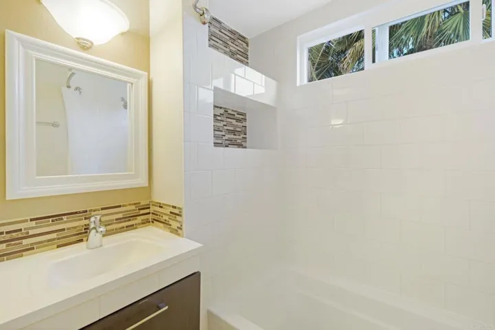 5423 Gooseberry Way, Oceanside, California 92057