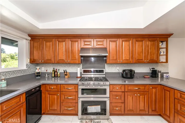 27025 Woodbrook Road, Rancho Palos Verdes, California 90275