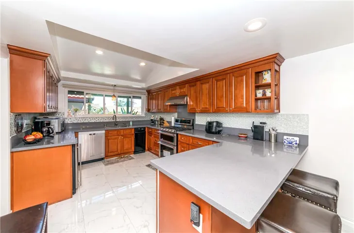 27025 Woodbrook Road, Rancho Palos Verdes, California 90275