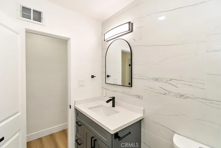 7838 Fair Avenue, Sun Valley, California 91352