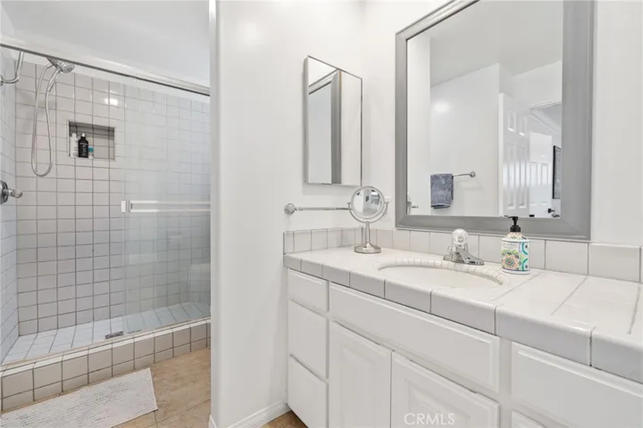 857 11th Street, Manhattan Beach, California 90266
