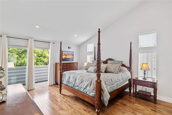 857 11th Street, Manhattan Beach, California 90266