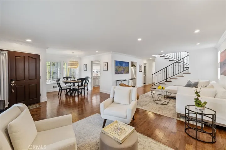 857 11th Street, Manhattan Beach, California 90266