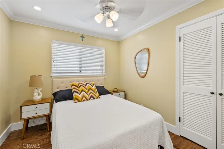 857 11th Street, Manhattan Beach, California 90266