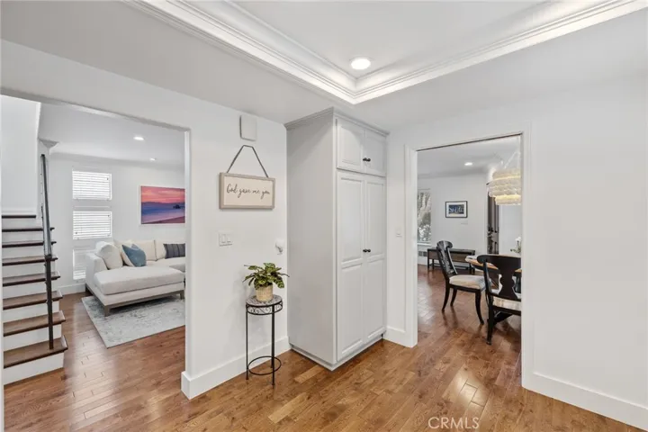 857 11th Street, Manhattan Beach, California 90266