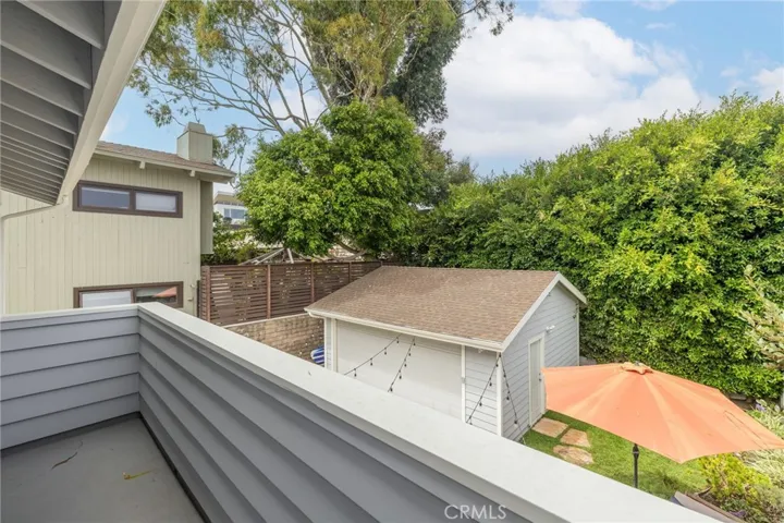 857 11th Street, Manhattan Beach, California 90266
