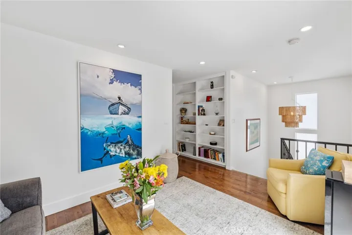 857 11th Street, Manhattan Beach, California 90266
