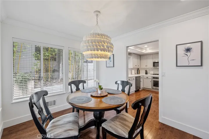 857 11th Street, Manhattan Beach, California 90266