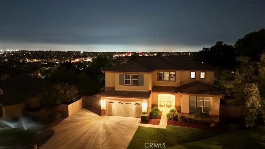 9506 Newbridge Drive, Riverside, California 92508