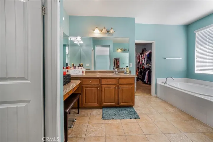 9506 Newbridge Drive, Riverside, California 92508