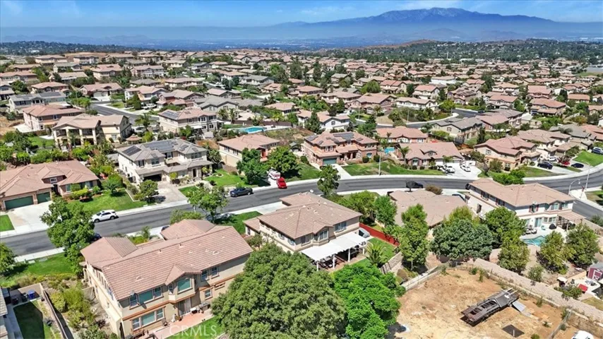 9506 Newbridge Drive, Riverside, California 92508