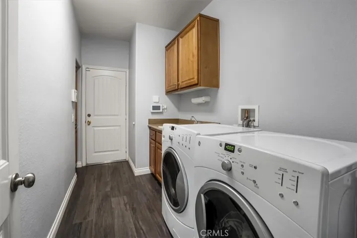 9506 Newbridge Drive, Riverside, California 92508