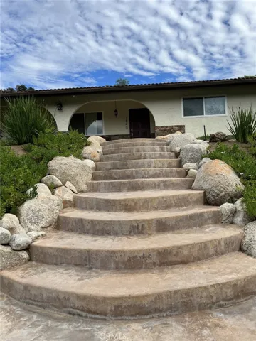1645 Ranchwood Lane, Fallbrook, California 92028