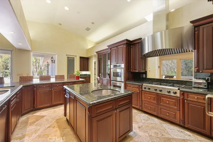 11970 Fuerte Vista Lane, El Cajon, California 92020