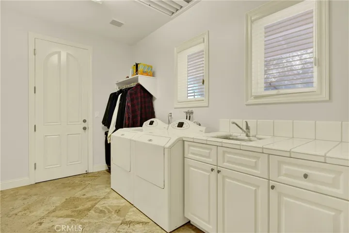 11970 Fuerte Vista Lane, El Cajon, California 92020