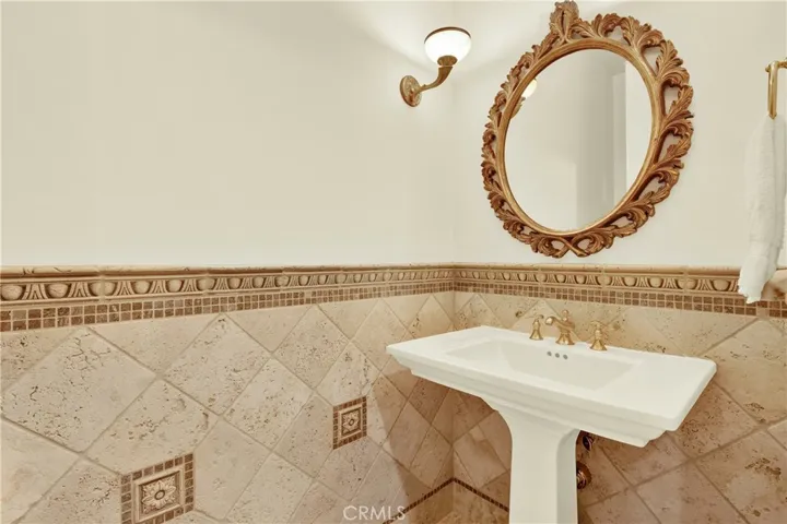11970 Fuerte Vista Lane, El Cajon, California 92020
