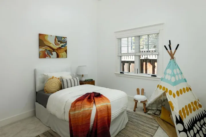 1921 Arroyo Avenue, San Carlos, California 94070