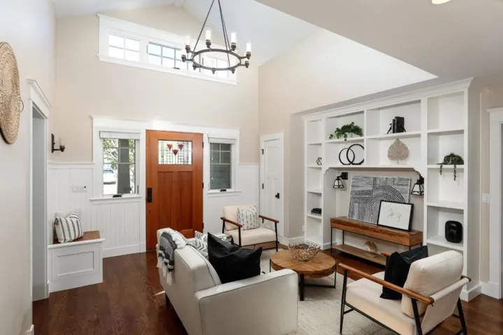 1921 Arroyo Avenue, San Carlos, California 94070