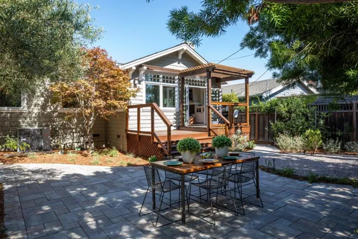 1921 Arroyo Avenue, San Carlos, California 94070