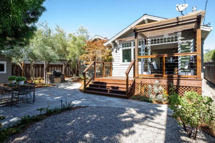 1921 Arroyo Avenue, San Carlos, California 94070