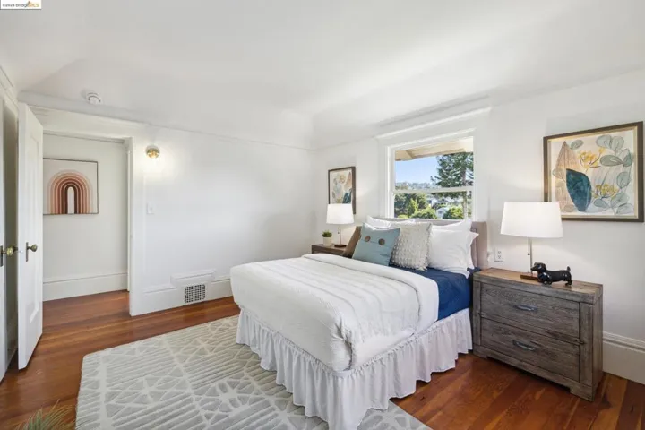 340 Olive Ave, Piedmont, California 94611