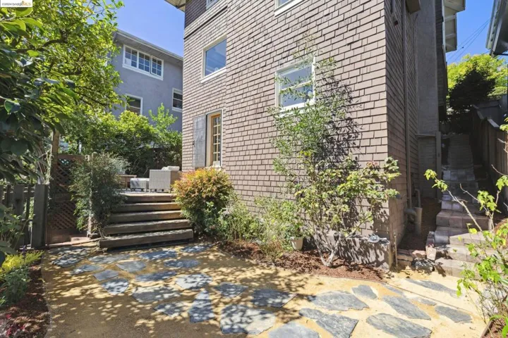 340 Olive Ave, Piedmont, California 94611