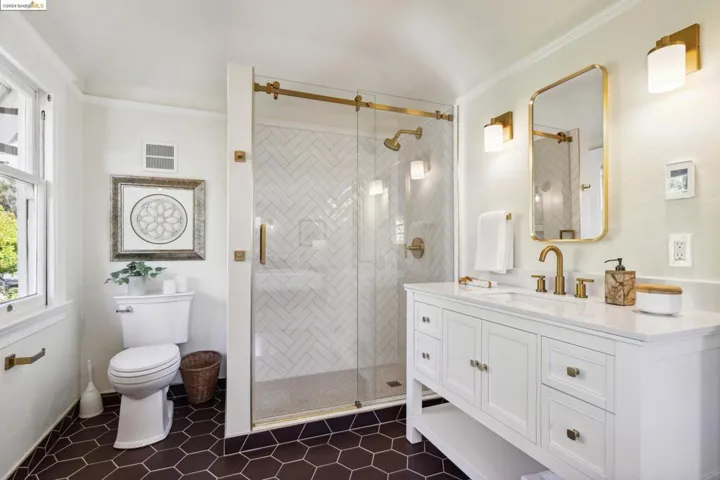 340 Olive Ave, Piedmont, California 94611