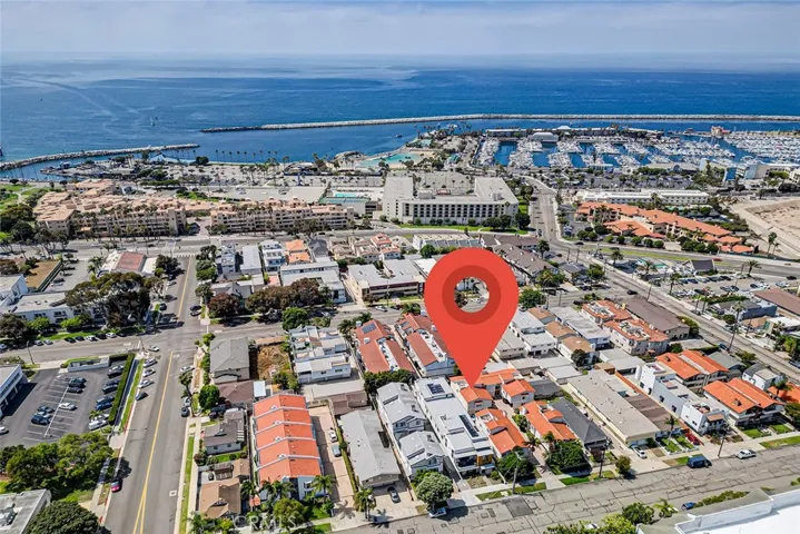 413 N Elena Avenue B, Redondo Beach, California 90277