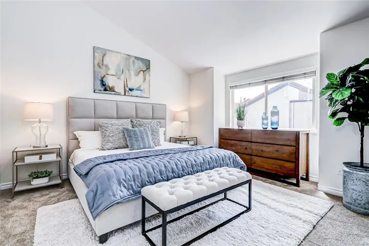 413 N Elena Avenue B, Redondo Beach, California 90277