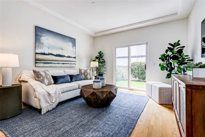 413 N Elena Avenue B, Redondo Beach, California 90277