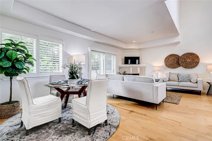 413 N Elena Avenue B, Redondo Beach, California 90277