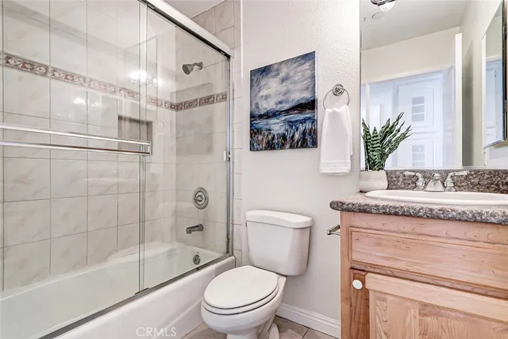 413 N Elena Avenue B, Redondo Beach, California 90277
