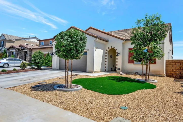 27424 Big Bend Drive, Menifee, California 92585