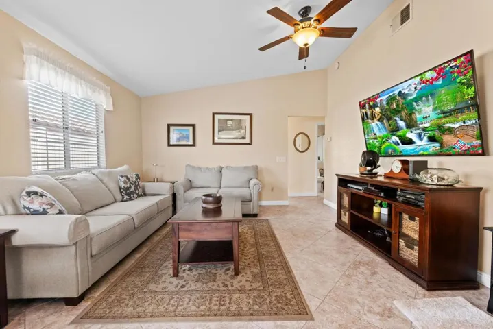 28270 Via Cascadita, Menifee, California 92585